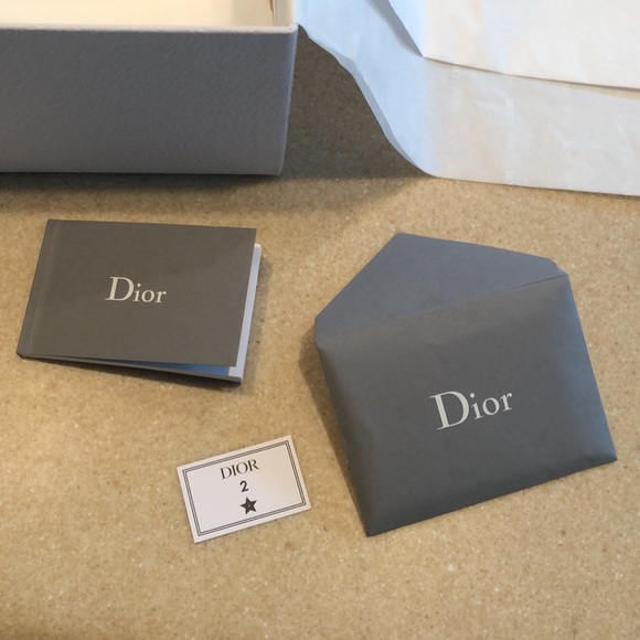 DIOR LARGE COUTURE GIFT BOX AND EXTRAS - Picture 10 of 16